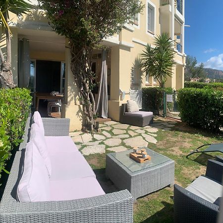 T2 En Rez De Jardin Privatif Cloture , Cap Esterel Pierre Et Vacances ,Piscine Chauffee Des Le 05 Avril Au 02 Novembre Saint-Raphaël Extérieur photo